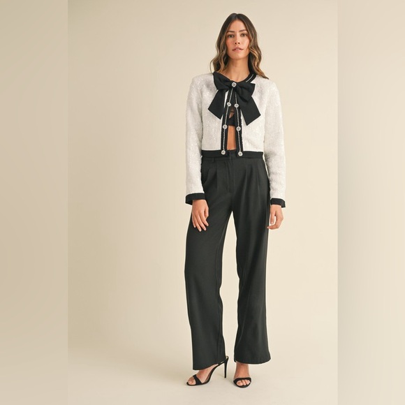 142B. Sequin Tweed Bow Trim Jacket - White - Picture 8 of 8